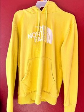 The North Face Men's Yellow Half Dome Pullover Hoodie - Size M